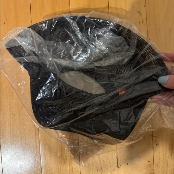 PALM TREE FESTIVAL HAMPTONS RARE AVIATOR NATION TRUCKER HAT - Picture 2 of 2